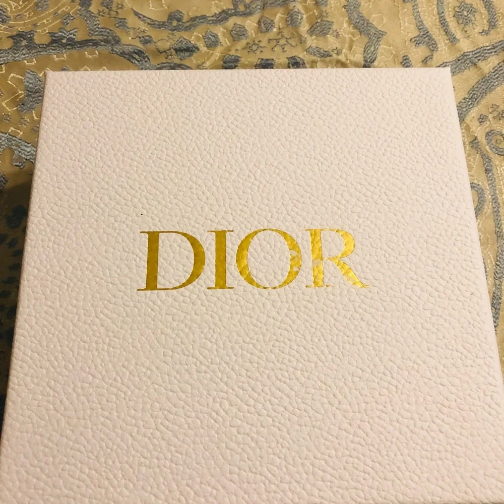 Dior Box - Picture 1 of 5